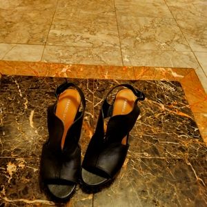 Gently used great condition  Franco Sarto leather Wedges SZ 8
